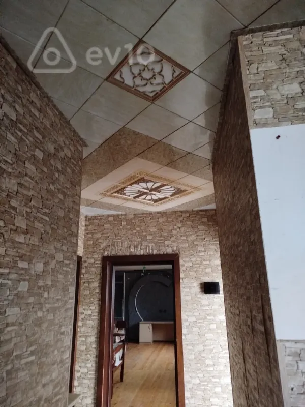 Kirayə verilir 2 otaqlı yeni tikili 50 m²