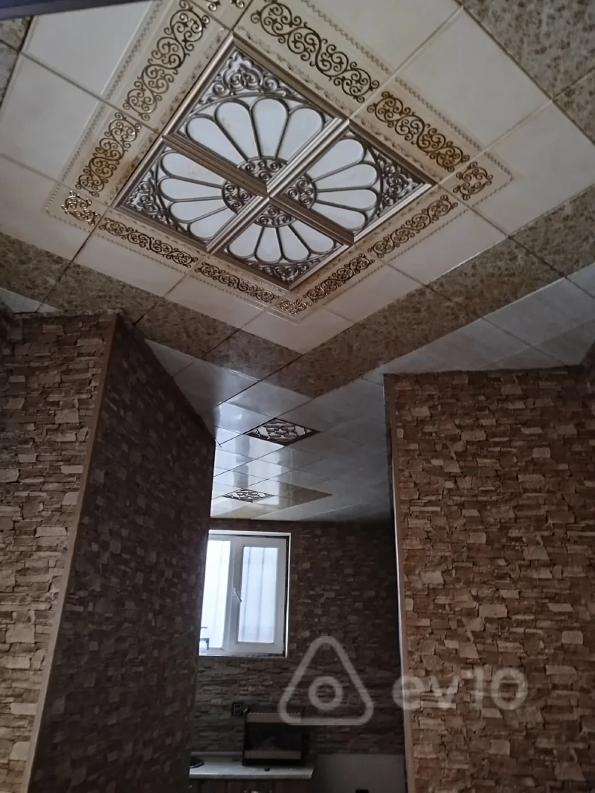 Kirayə verilir 2 otaqlı yeni tikili 50 m²