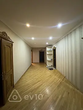 Kirayə verilir 3 otaqlı yeni tikili 172 m²