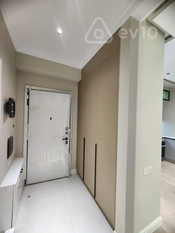 Kirayə verilir 2 otaqlı yeni tikili 60 m²