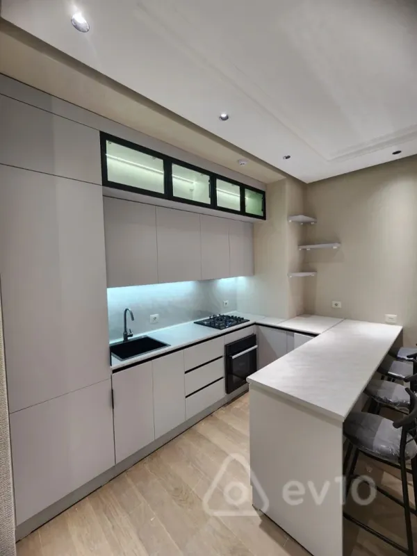 Kirayə verilir 2 otaqlı yeni tikili 60 m²