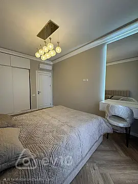 Kirayə verilir 3 otaqlı yeni tikili 140 m²