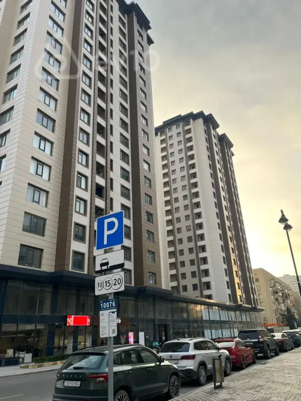 Satılır 2 otaqlı yeni tikili 76.5 m²