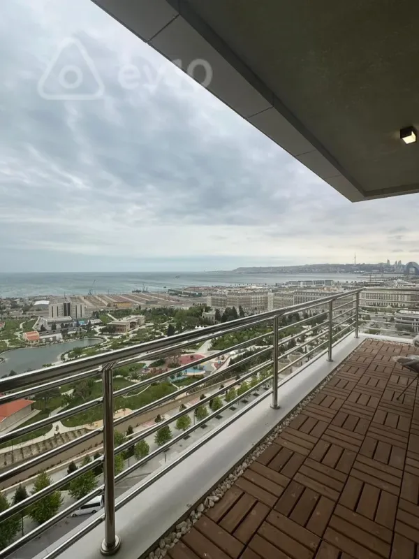 Kirayə verilir 3 otaqlı yeni tikili 190 m²