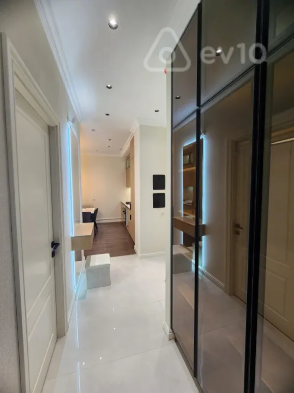 Kirayə verilir 3 otaqlı yeni tikili 72 m²