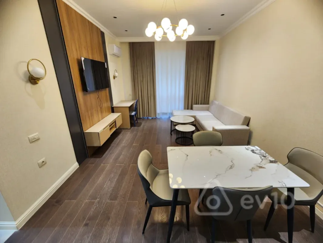 Kirayə verilir 3 otaqlı yeni tikili 72 m²