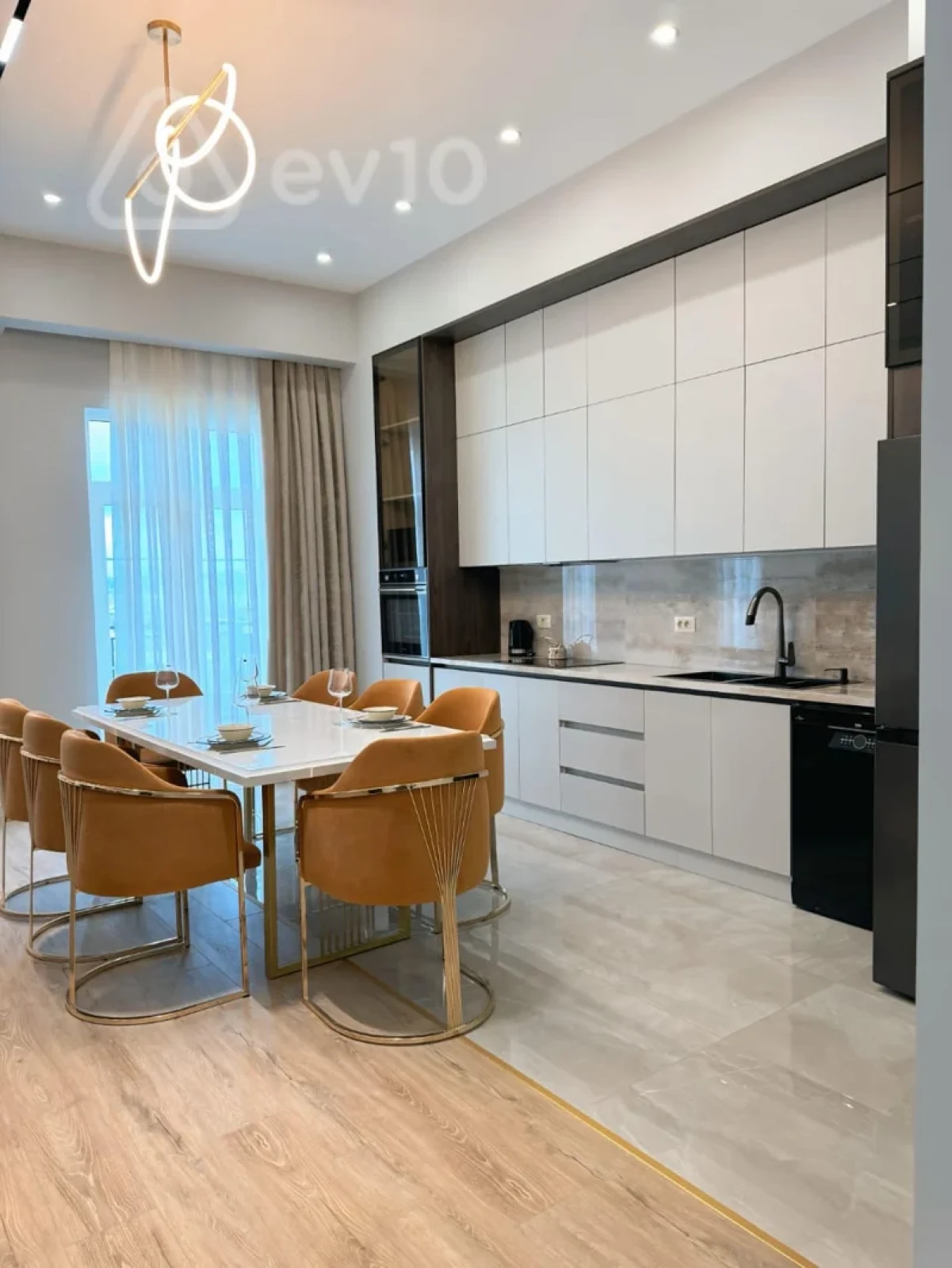Kirayə verilir 3 otaqlı yeni tikili 120 m²