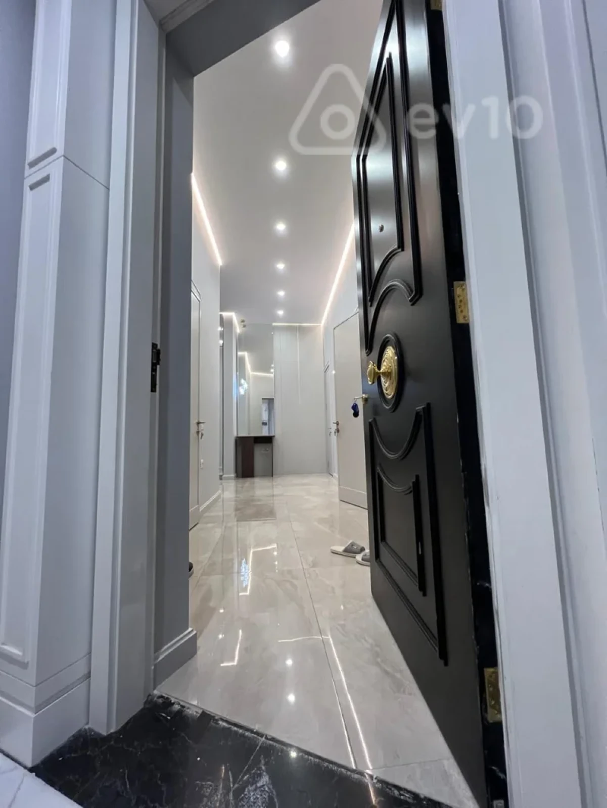 Kirayə verilir 3 otaqlı yeni tikili 120 m²