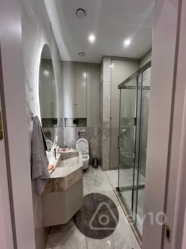 Kirayə verilir 3 otaqlı yeni tikili 120 m²