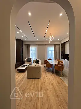 Kirayə verilir 3 otaqlı yeni tikili 120 m²