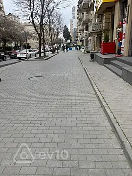 Kirayə verilir mənzil 170 m²