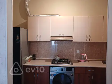 Kirayə verilir 2 otaqlı yeni tikili 60 m²