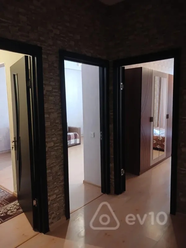 Kirayə verilir 2 otaqlı yeni tikili 60 m²