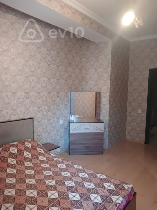 Kirayə verilir 2 otaqlı yeni tikili 60 m²