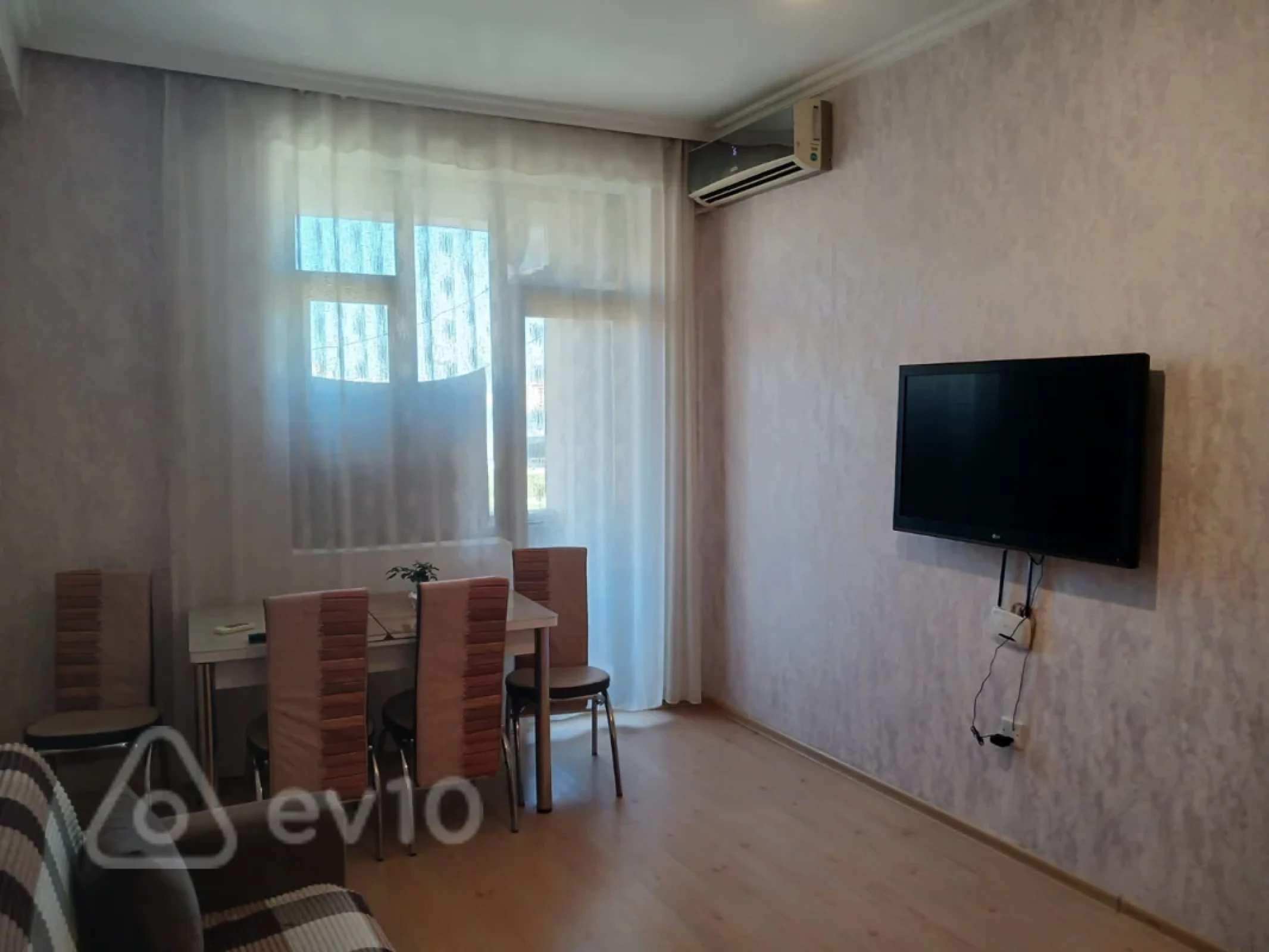 Kirayə verilir 2 otaqlı yeni tikili 60 m²