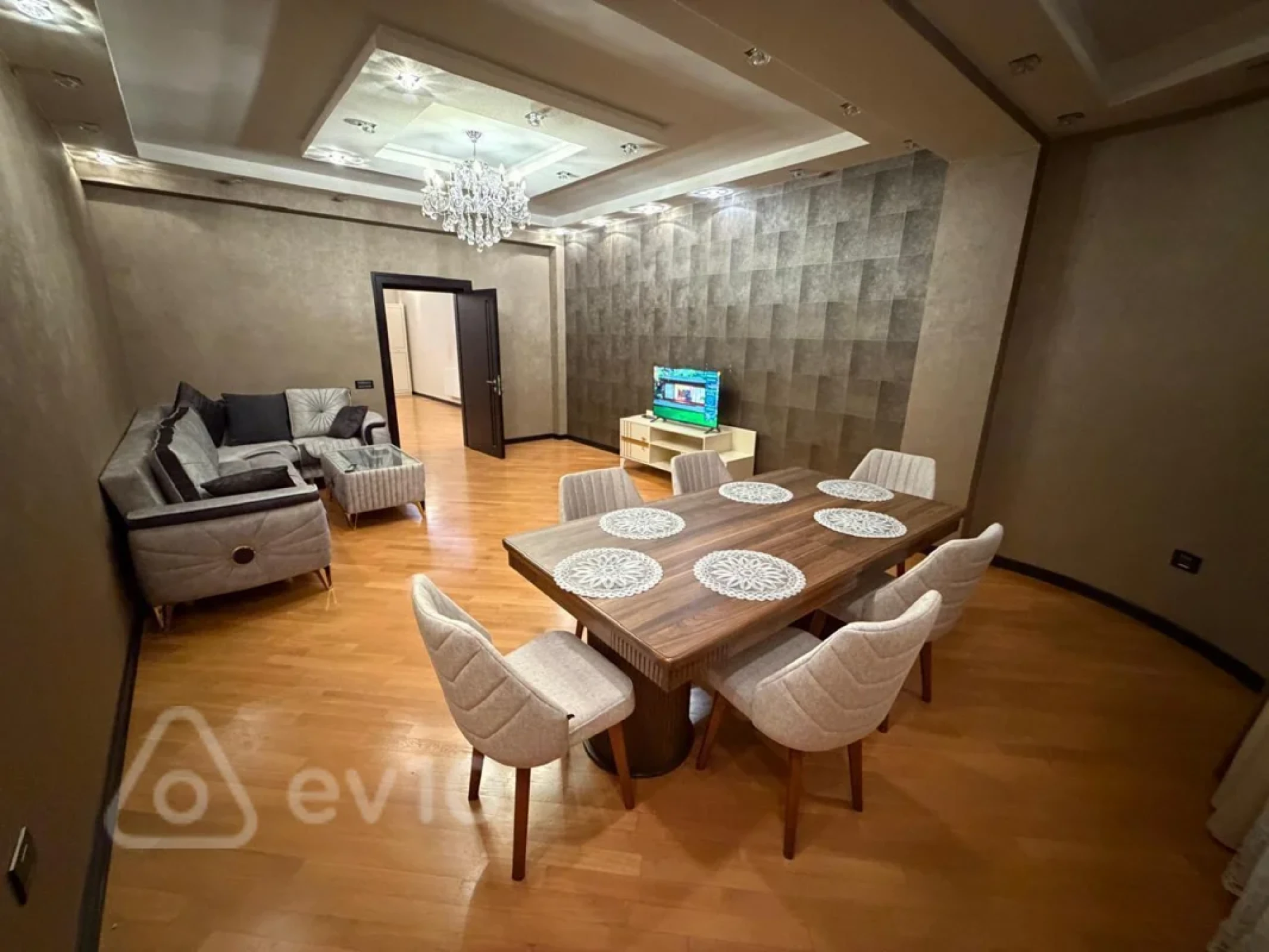 Kirayə verilir 3 otaqlı yeni tikili 130 m²