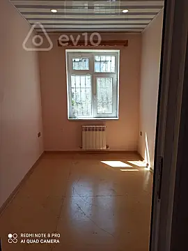 Satılır 8 otaqlı həyət evi 300 m²