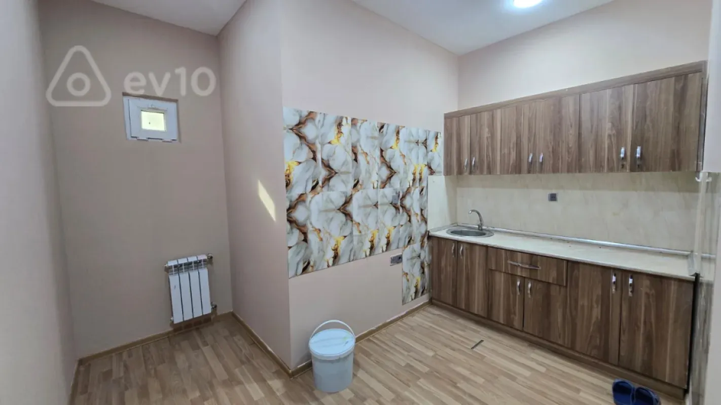 Kirayə verilir mənzil 170 m²