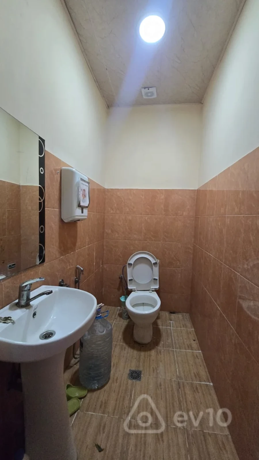 Kirayə verilir mənzil 170 m²