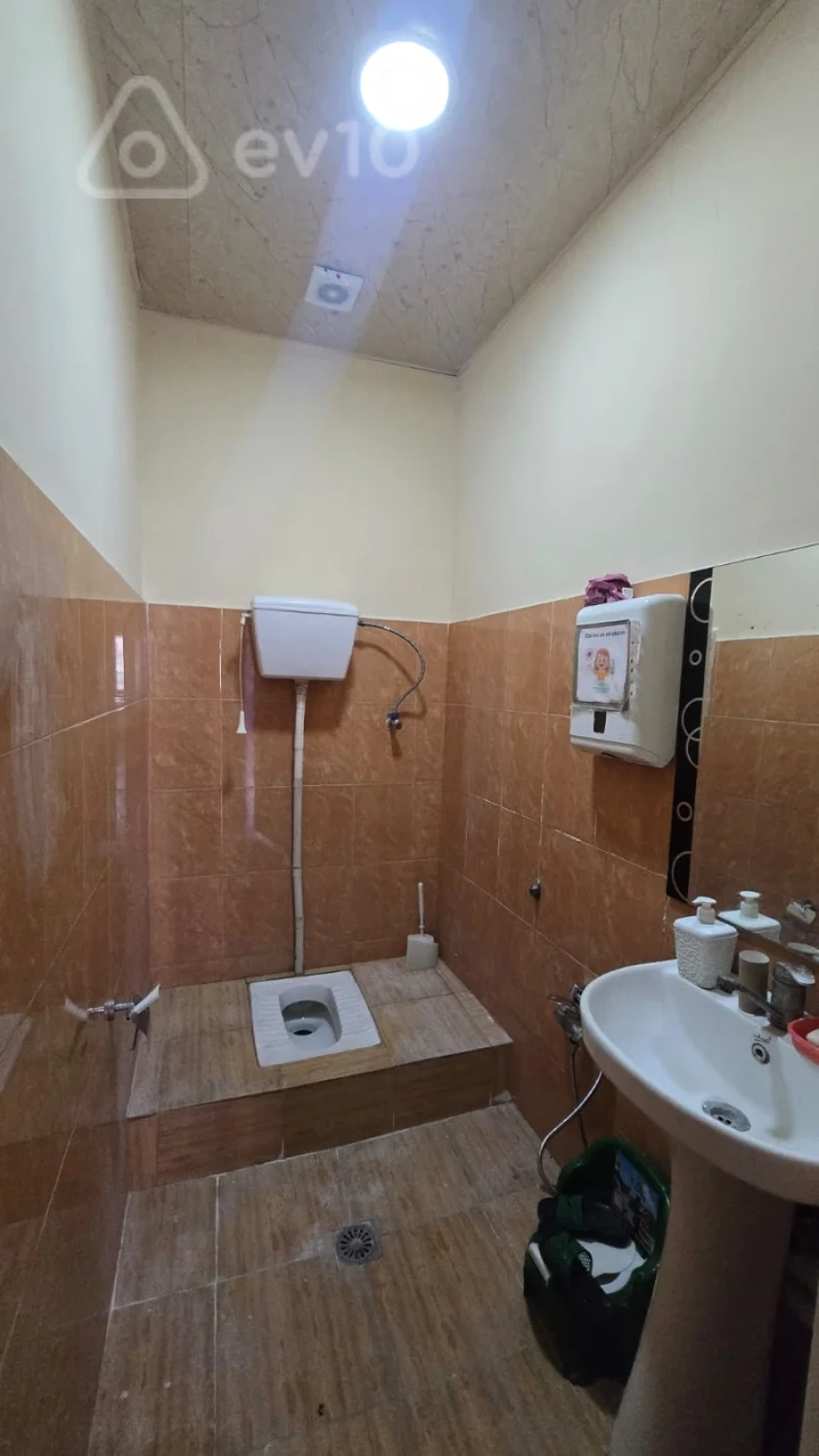 Kirayə verilir mənzil 170 m²