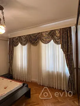 Kirayə verilir 3 otaqlı köhnə tikili 98 m²