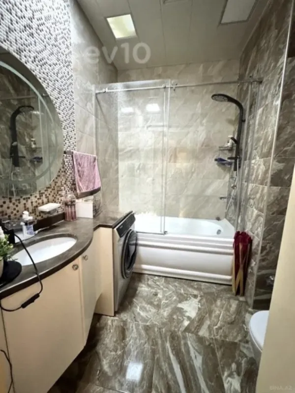 Kirayə verilir 4 otaqlı yeni tikili 174 m²