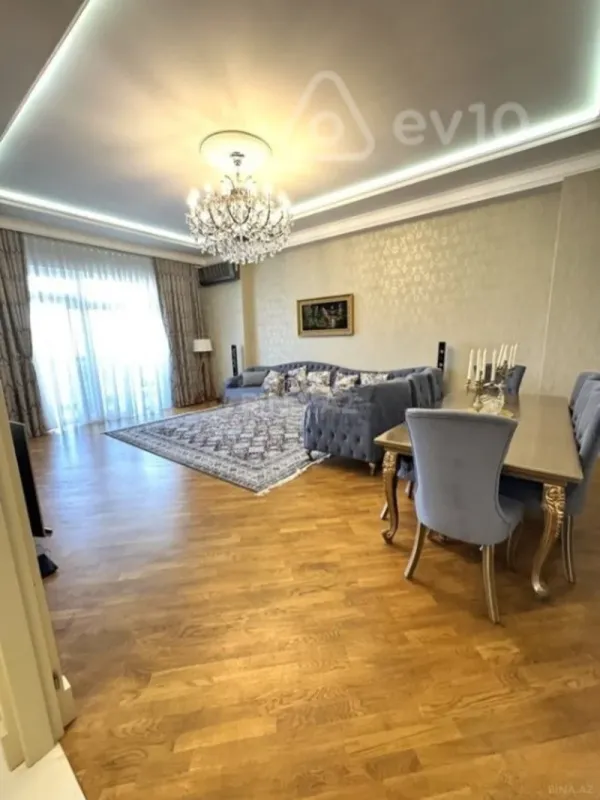 Kirayə verilir 4 otaqlı yeni tikili 174 m²