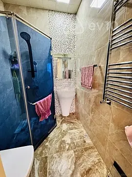 Kirayə verilir 4 otaqlı yeni tikili 174 m²