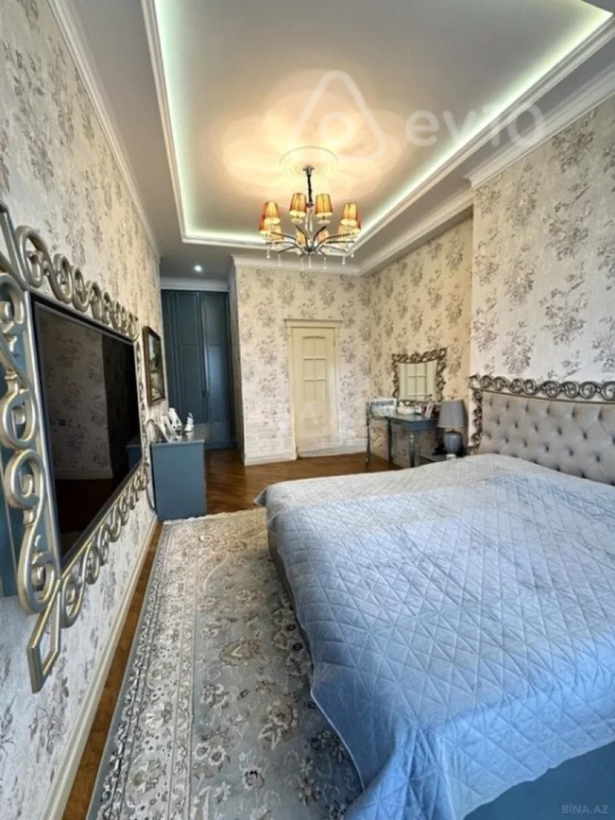 Kirayə verilir 4 otaqlı yeni tikili 174 m²