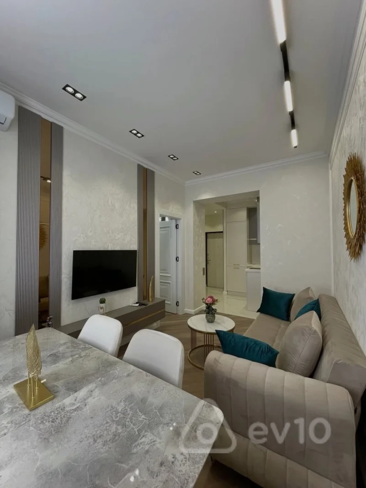 Kirayə verilir 2 otaqlı yeni tikili 40 m²