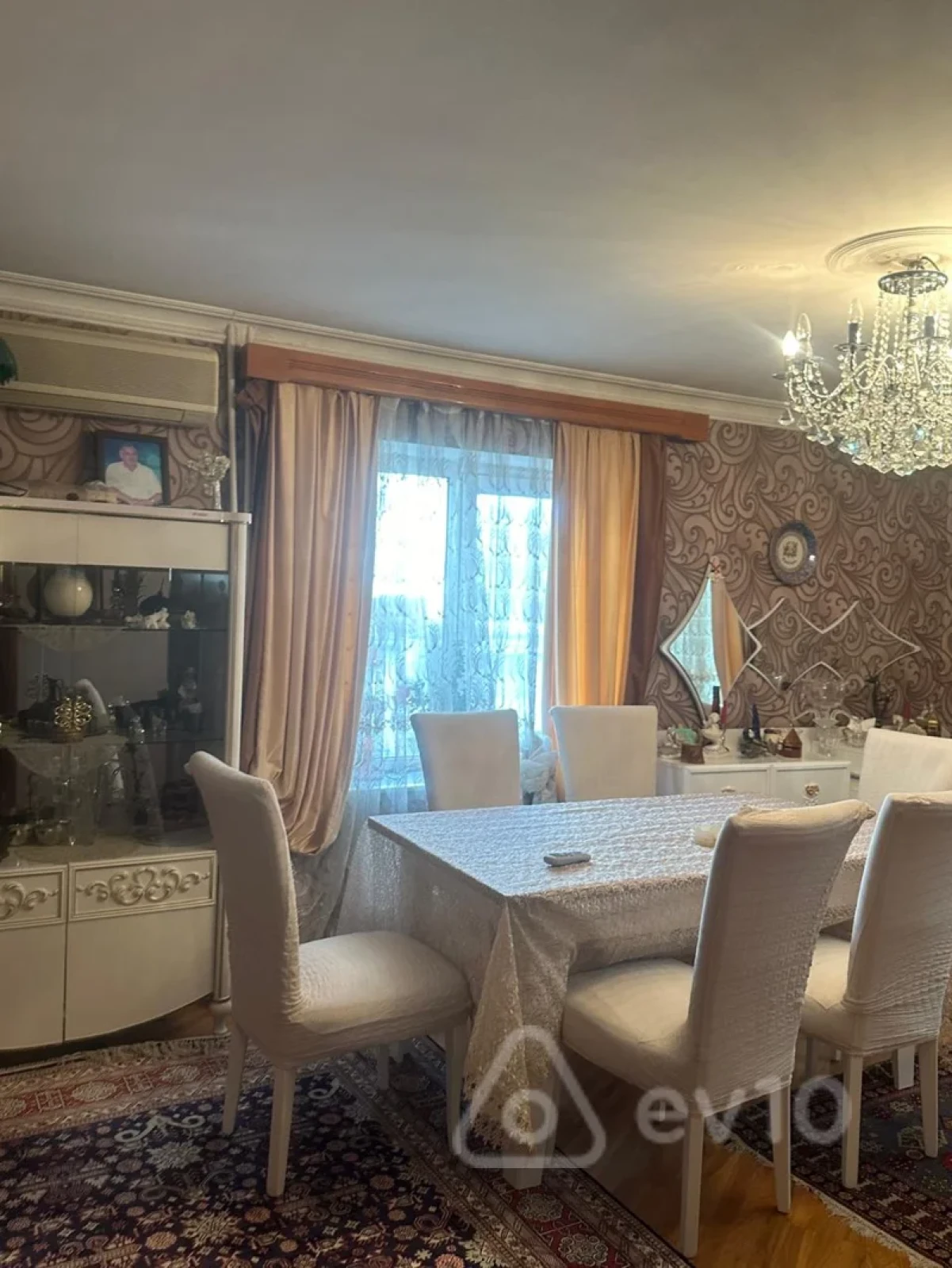 Kirayə verilir 2 otaqlı köhnə tikili 60 m²