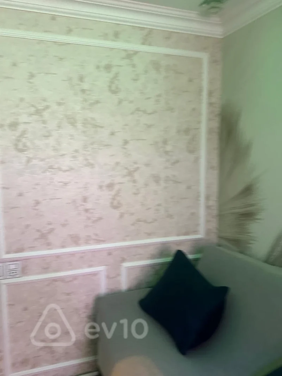 Kirayə verilir 2 otaqlı köhnə tikili 60 m²