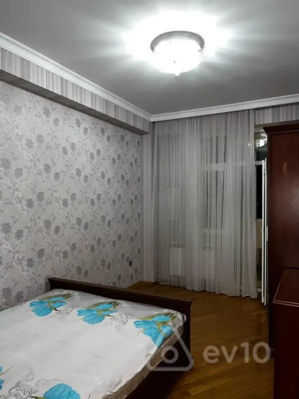 Kirayə verilir 2 otaqlı yeni tikili 55 m²