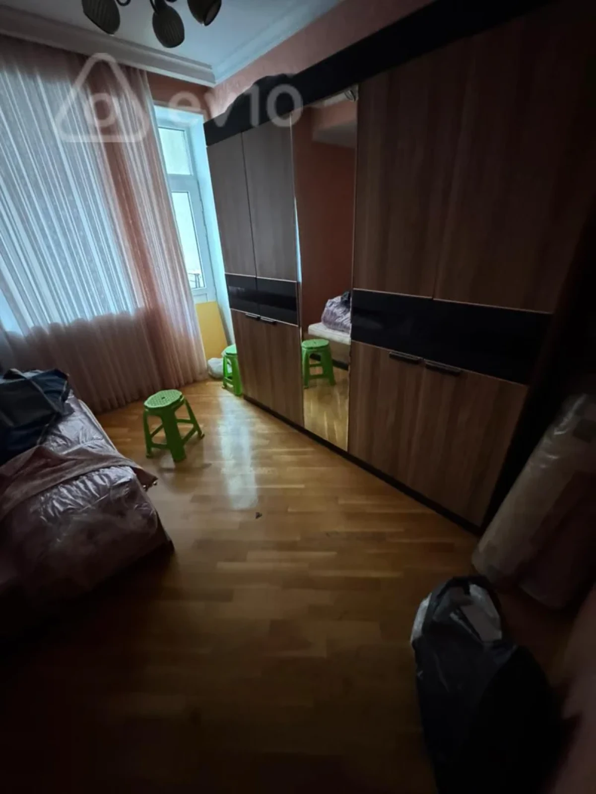 Kirayə verilir 4 otaqlı yeni tikili 150 m²