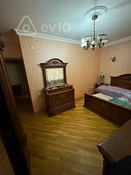 Kirayə verilir 4 otaqlı yeni tikili 150 m²