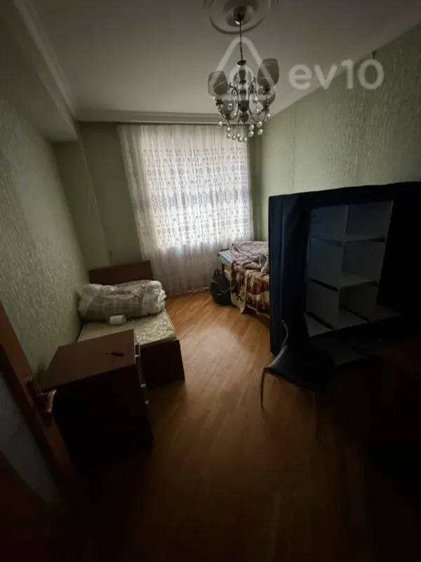 Kirayə verilir 4 otaqlı yeni tikili 150 m²