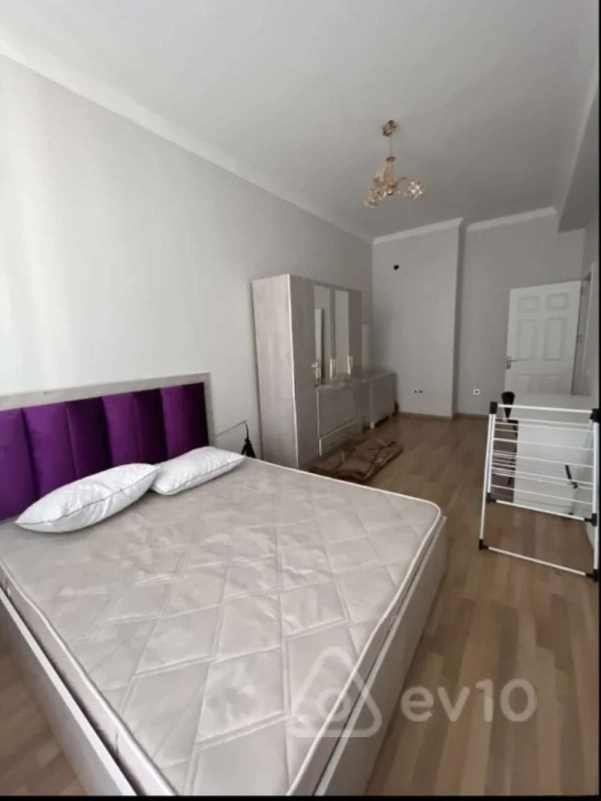 Kirayə verilir 2 otaqlı yeni tikili 78 m²