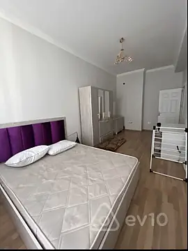 Kirayə verilir 2 otaqlı yeni tikili 78 m²