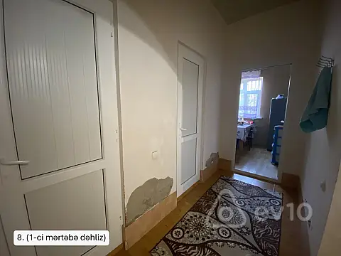 Satılır 5 otaqlı həyət evi 200 m²