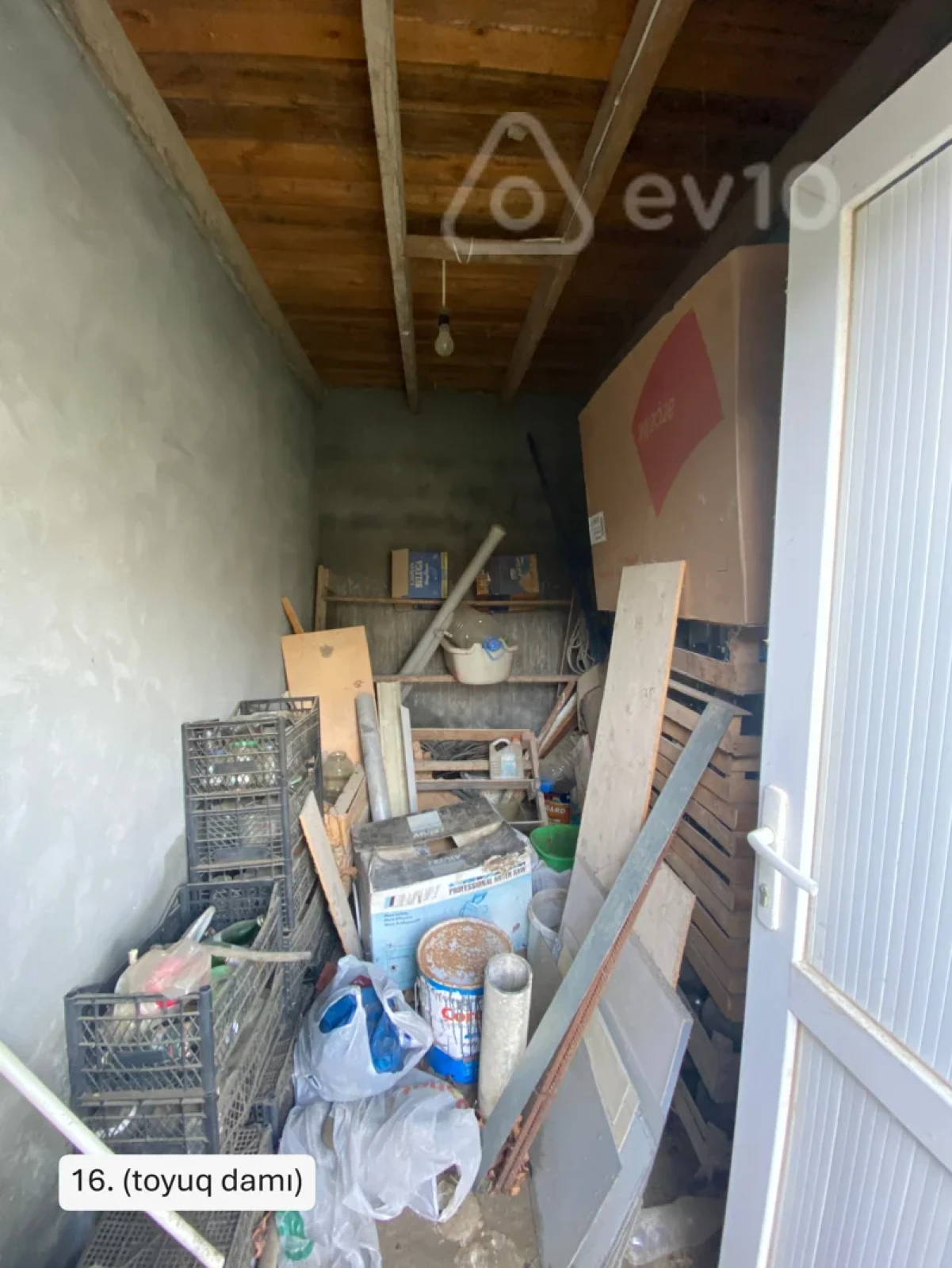 Satılır 5 otaqlı həyət evi 200 m²