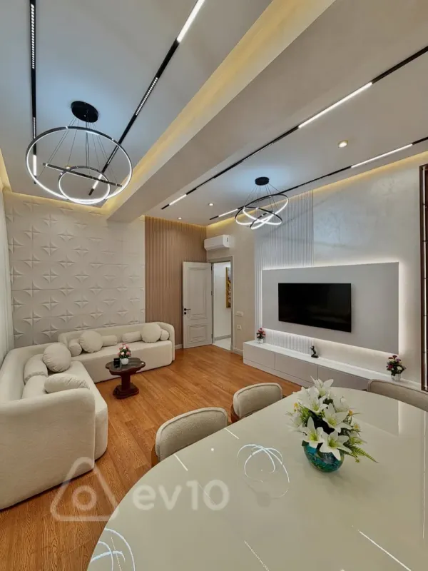 Kirayə verilir 2 otaqlı yeni tikili 90 m²