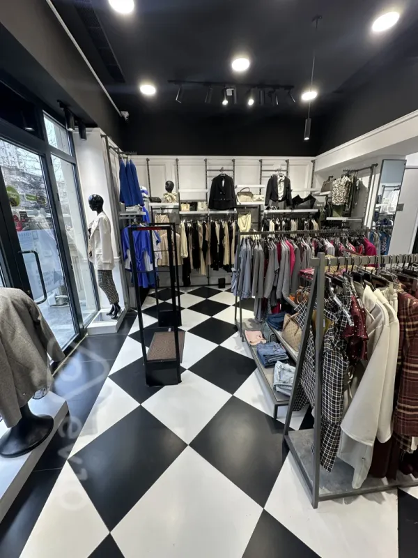 Satılır mənzil 56 m²