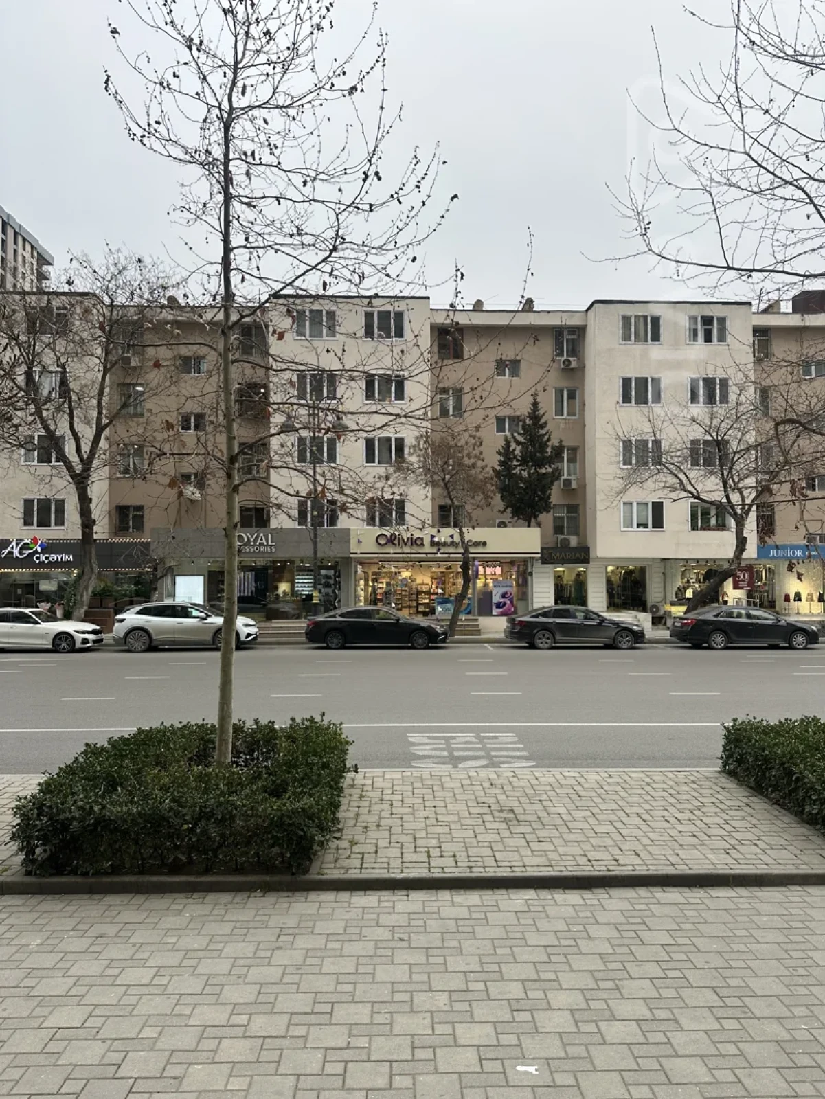 Satılır mənzil 56 m²