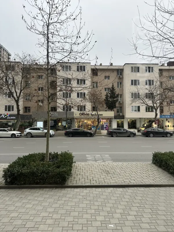 Satılır mənzil 56 m²