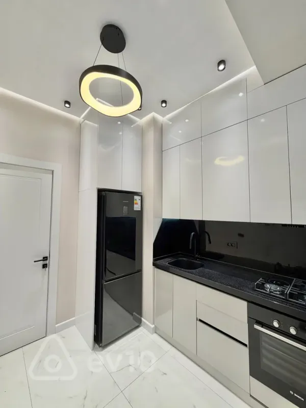 Kirayə verilir 2 otaqlı yeni tikili 55 m²
