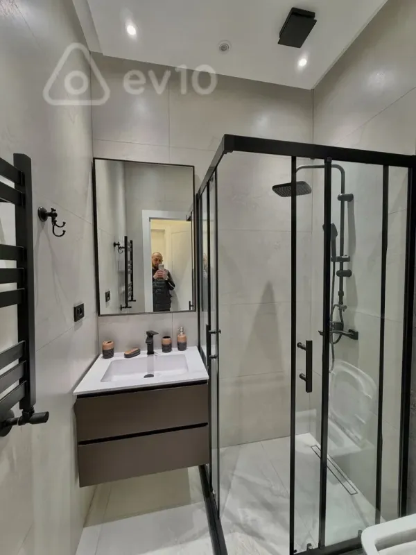 Kirayə verilir 2 otaqlı yeni tikili 55 m²