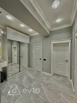 Kirayə verilir 2 otaqlı yeni tikili 98 m²