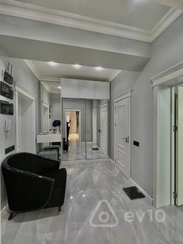 Kirayə verilir 2 otaqlı yeni tikili 98 m²