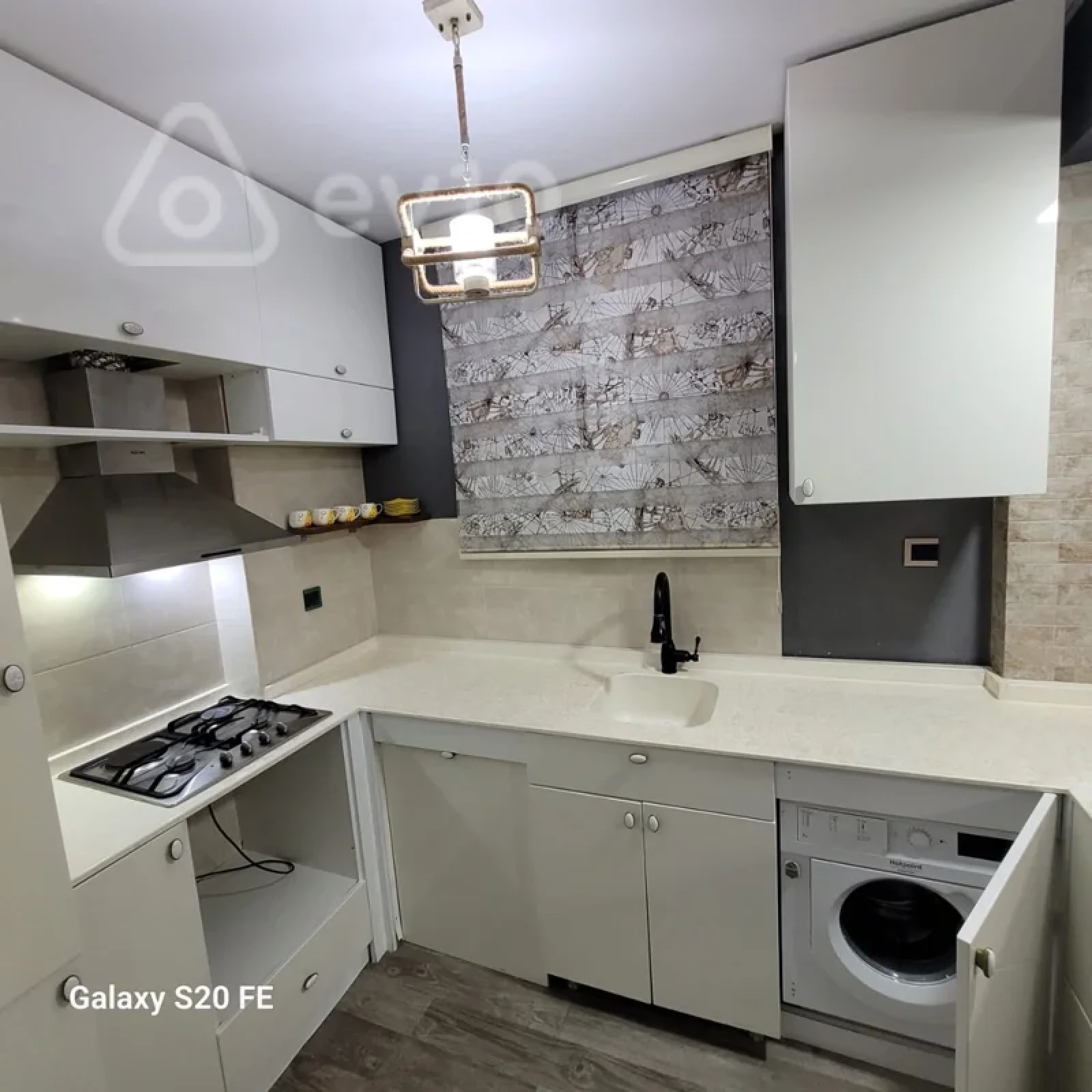 Kirayə verilir 2 otaqlı köhnə tikili 65 m²