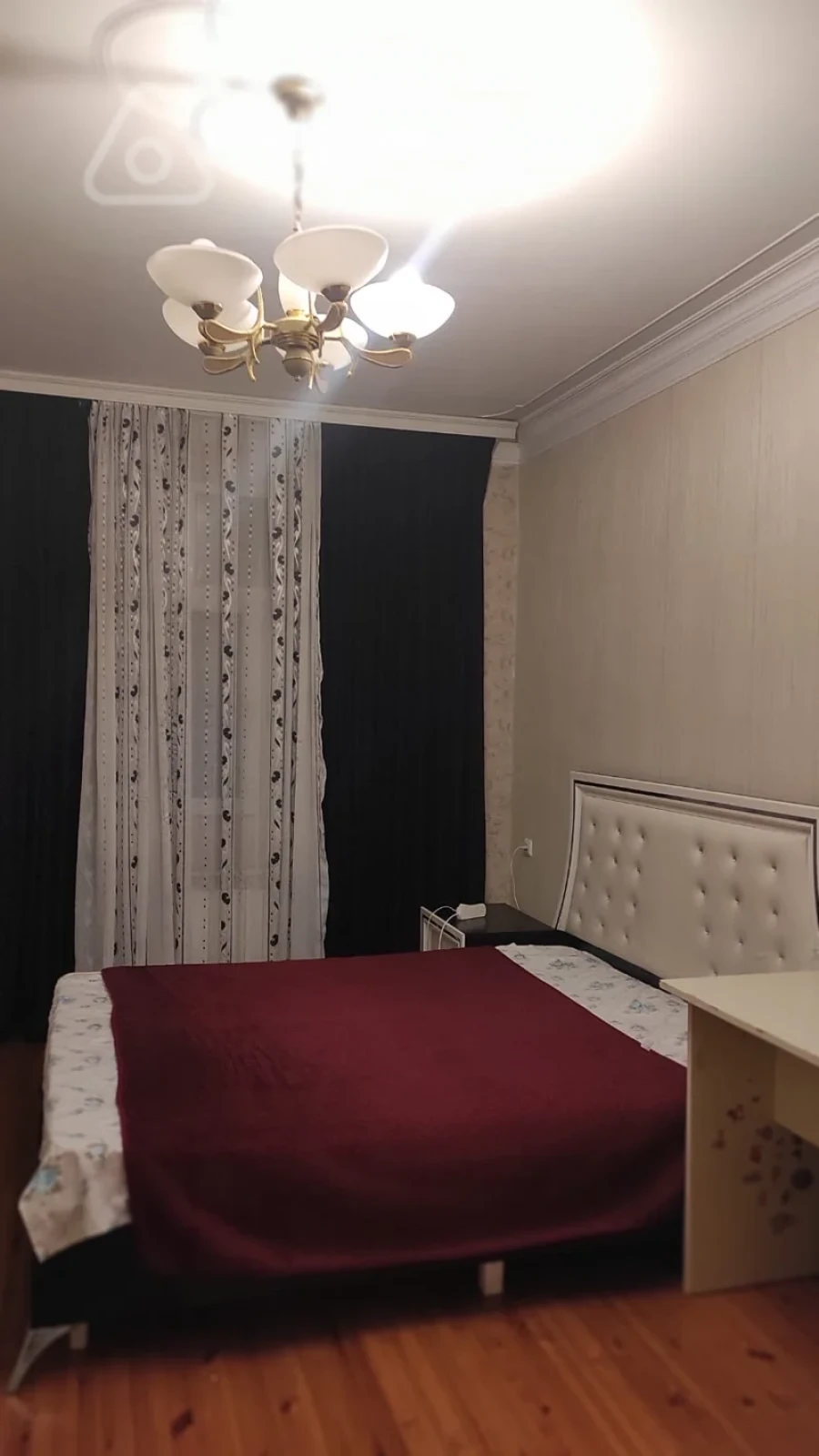 Kirayə verilir 2 otaqlı köhnə tikili 65 m²